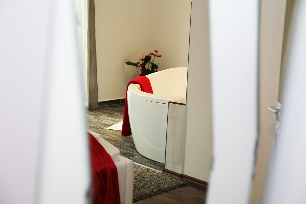 Velnoek Luxus Apartman Мако Экстерьер фото